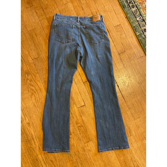 Levi Strauss Signature Gold Mid-Rise Bootcut Womens Jeans Medium Wash Size 30 - Picture 7 of 7